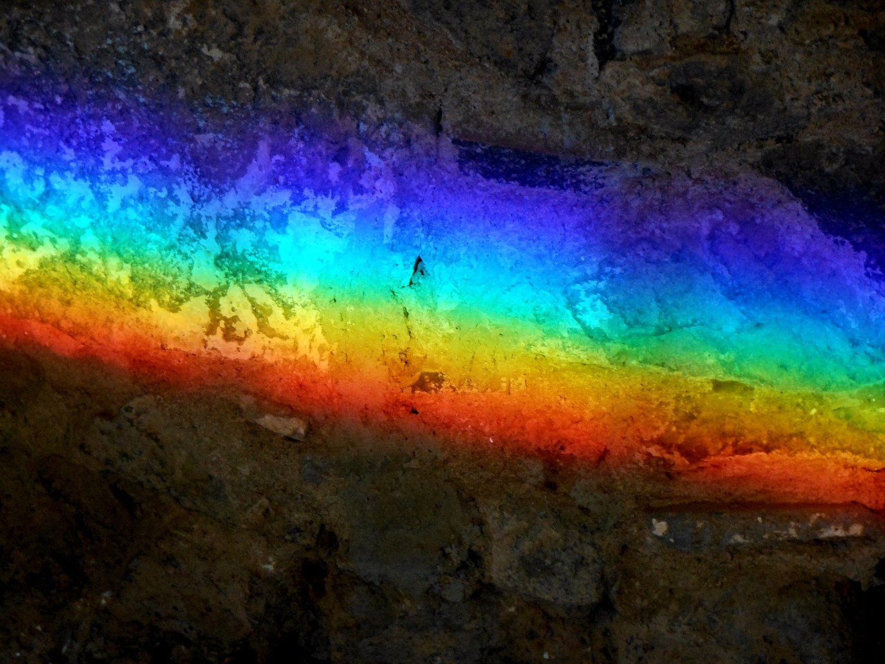 Graphic of a rainbow.