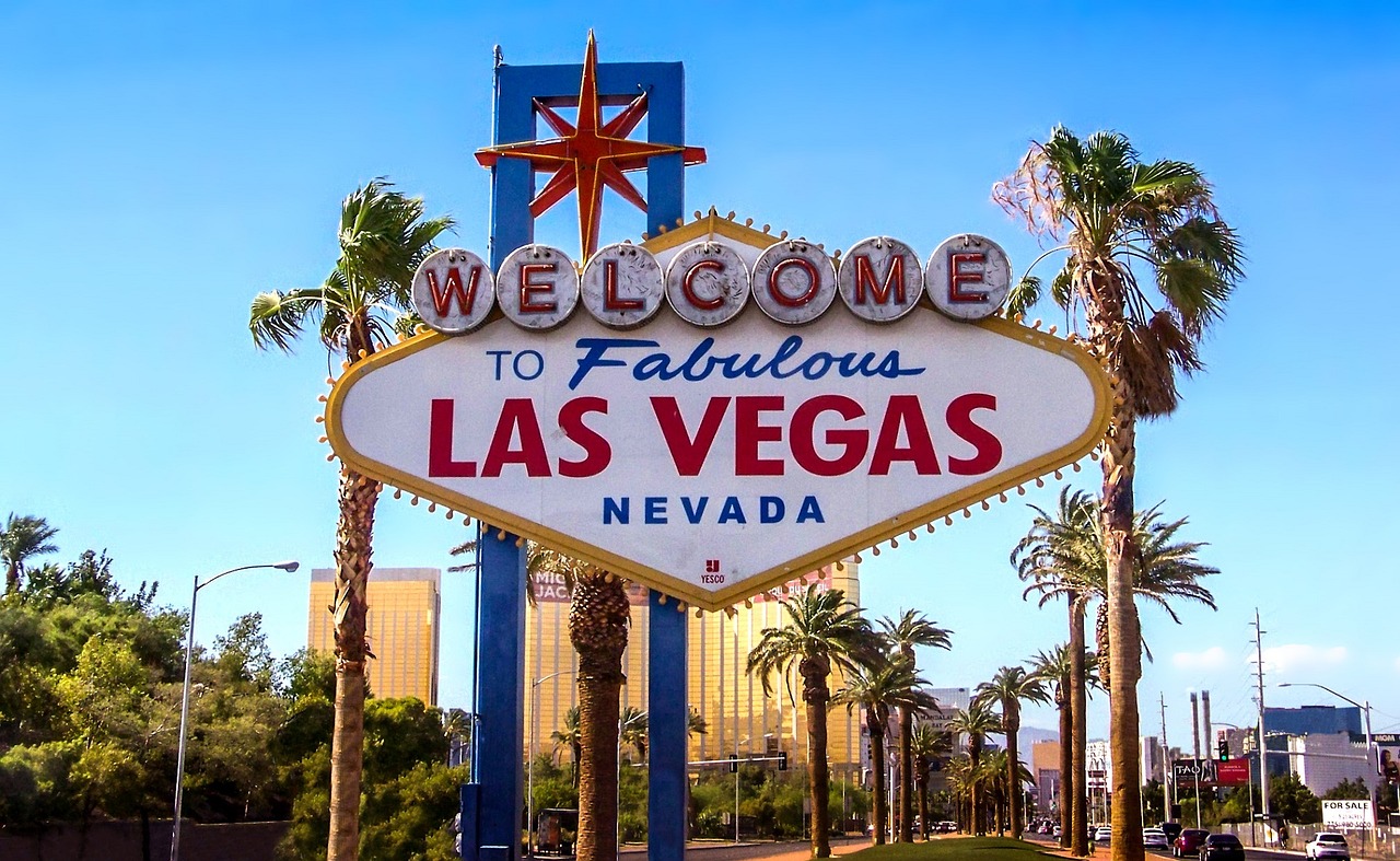 "Welcome to Las Vegas" sign.