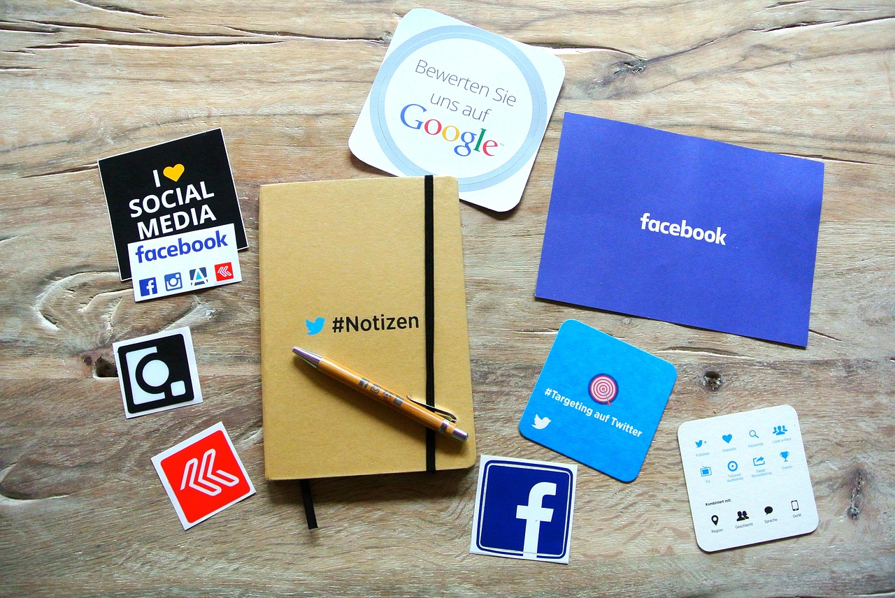 Marketing icons such as Facebook and Google.