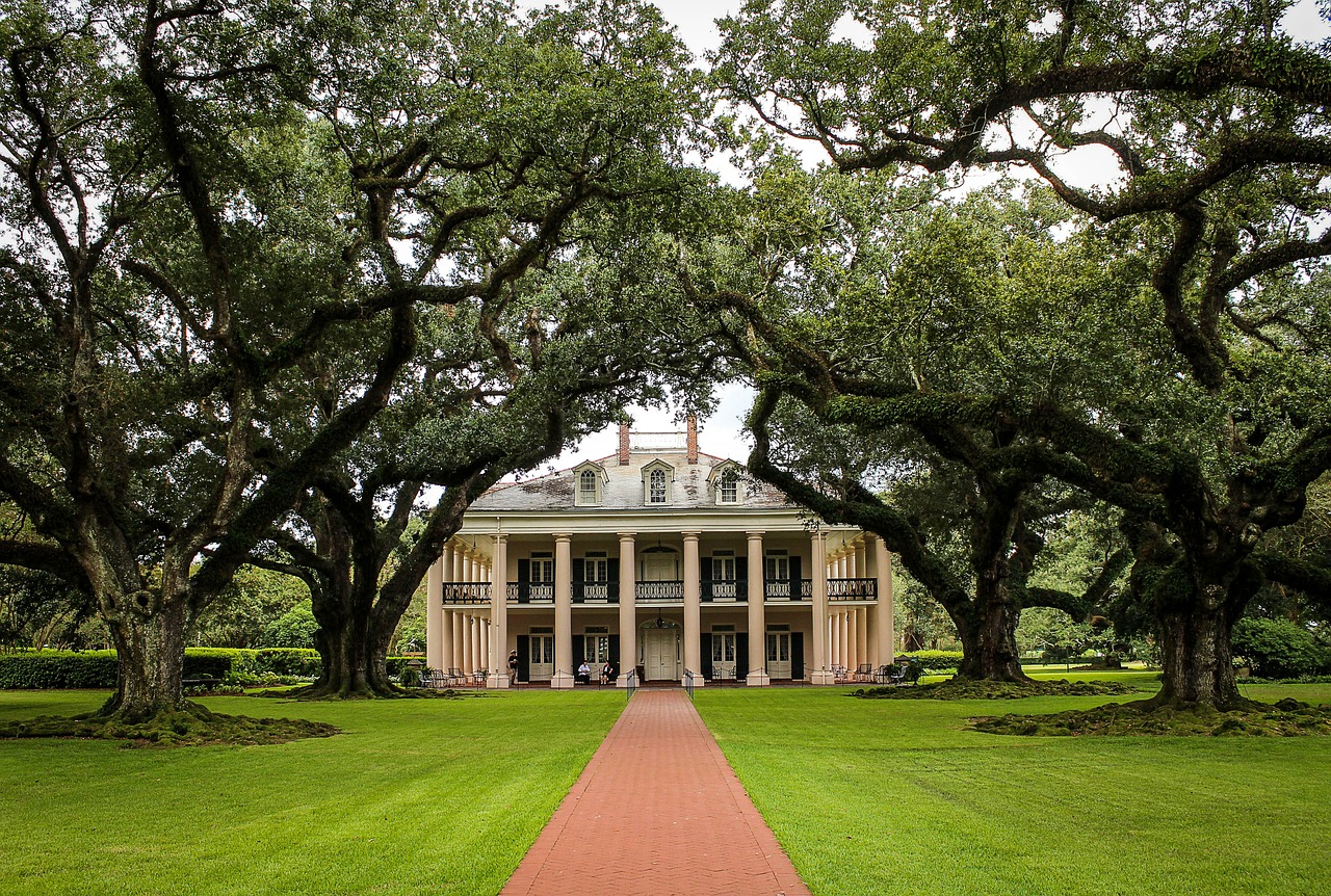 A Southern plantation.