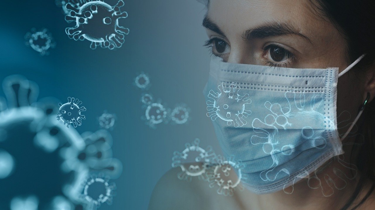 Woman with a medical mask.