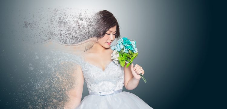 Fantasy photo of a bride with a bouquet.