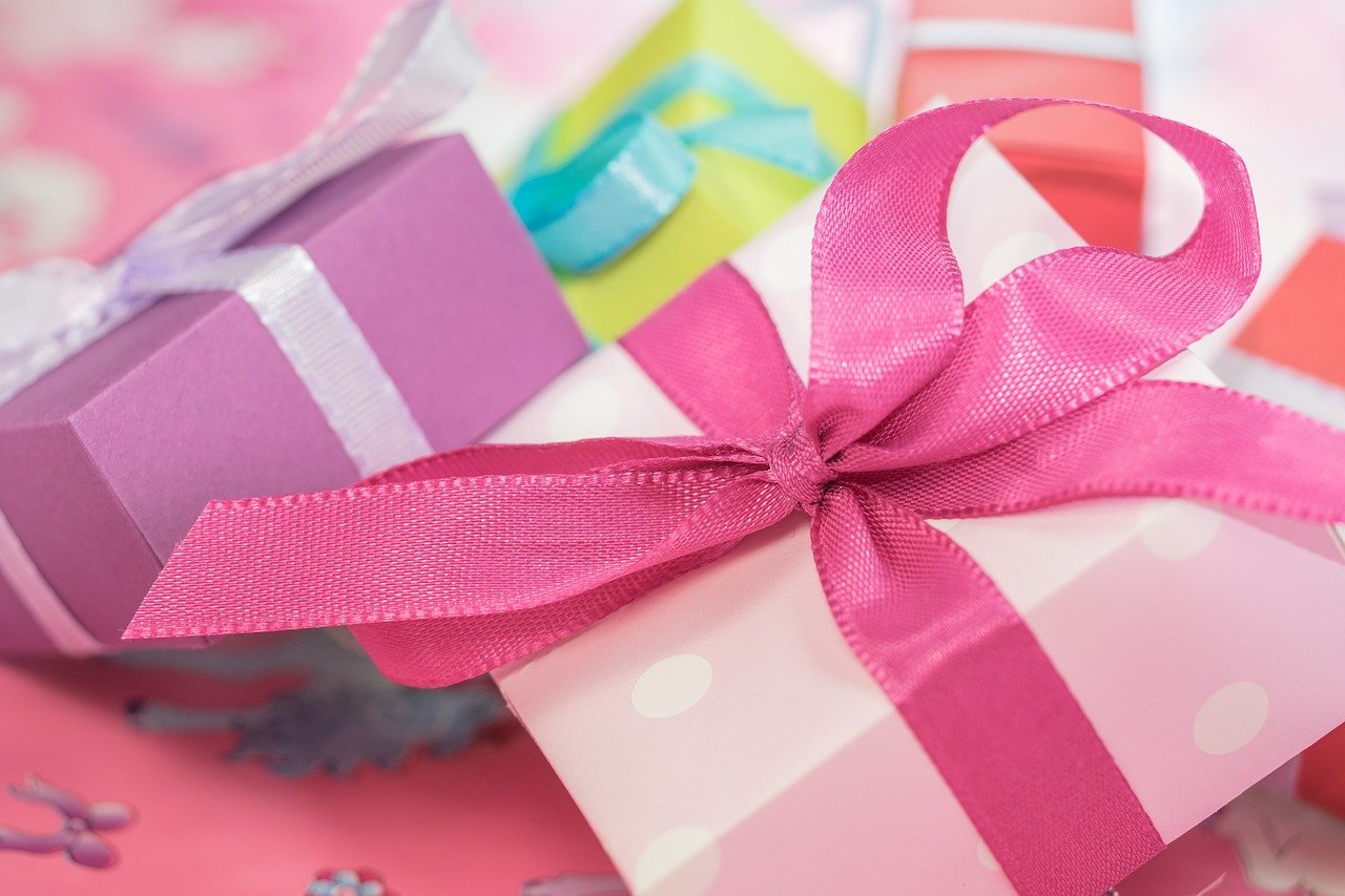 Small brightly colored wrapped gifts.